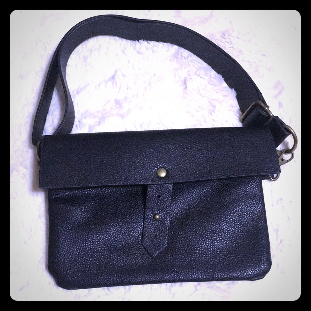 DSW Wristlet